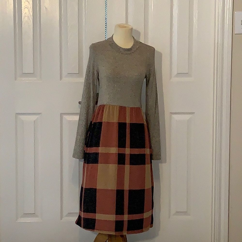 Perfect Peach plaid dress NWOT
